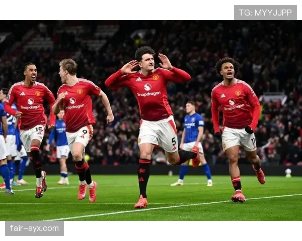 伊普斯维奇强势崛起,英超新秀闪耀赛场引热议 伊普斯维奇强势崛起,英超新秀闪耀赛场引热议