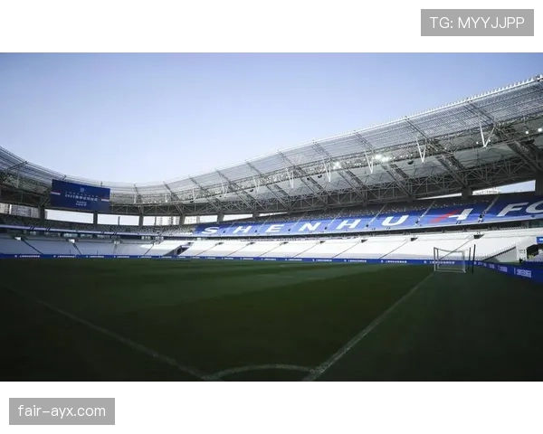 西汉姆联新球场落成，球迷热盼新赛季强势崛起