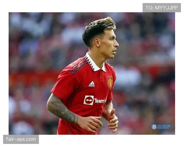 利桑德罗·马丁内斯稳固后防，助曼联迎战新胜利挑战