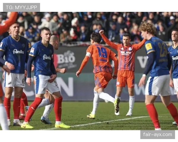 沙尔克本赛季表现稳健，竞争力增强值得期待