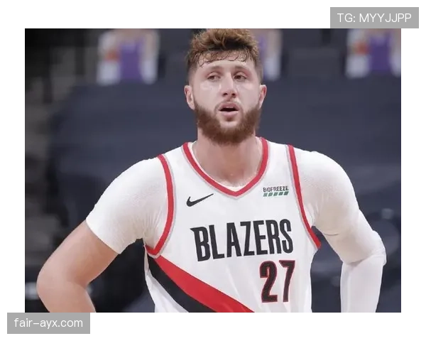 约翰·斯通斯：三冠王赛季关键作用与生涯巅峰解析