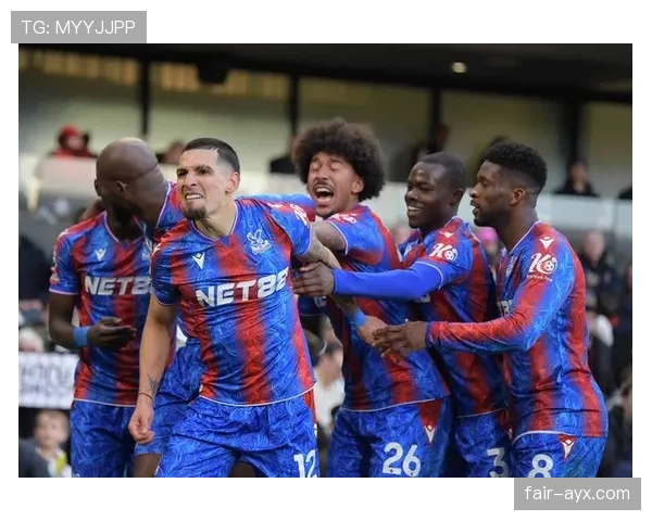 热刺防线压上却频频被打穿，问题出在哪？