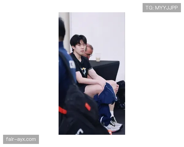 王楚钦训练像修行，刷他日常却像误入富豪朋友圈